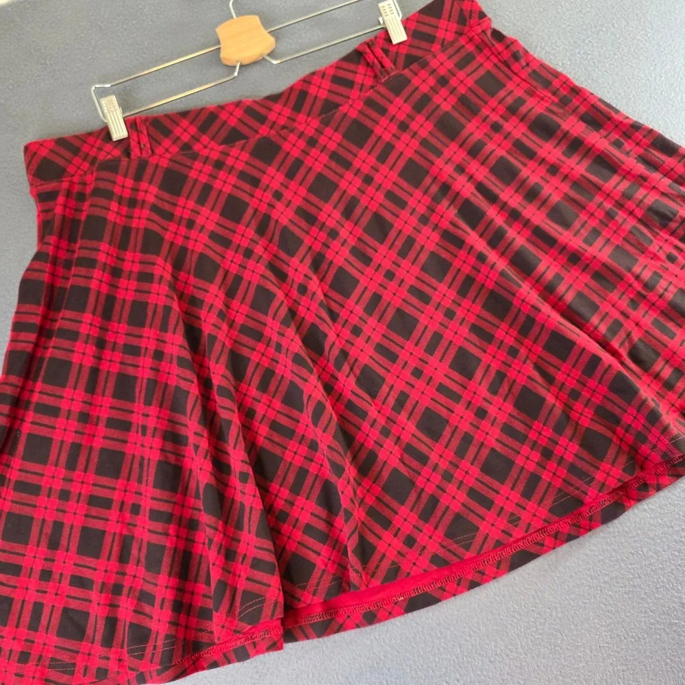 Torrid Red and Black Plaid Skater Skirt Plus Size 3 Mini Flared Tartan Check